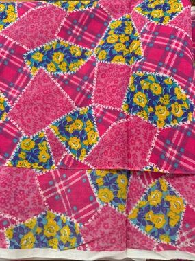 Vibrant Pink Floral Patchwork Quit Cheater Fabric 4 3/4 plus yards